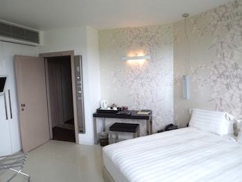 For You Hotel