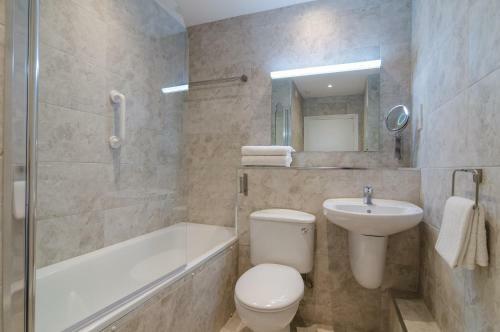 Alfred St Apartment