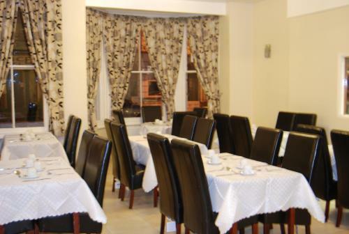 The Waverley Hotel