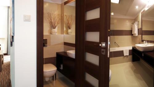 Hotel Gromada Arka Lux