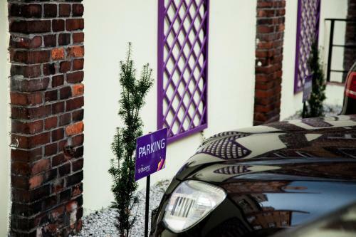 Blooms Boutique Hostel