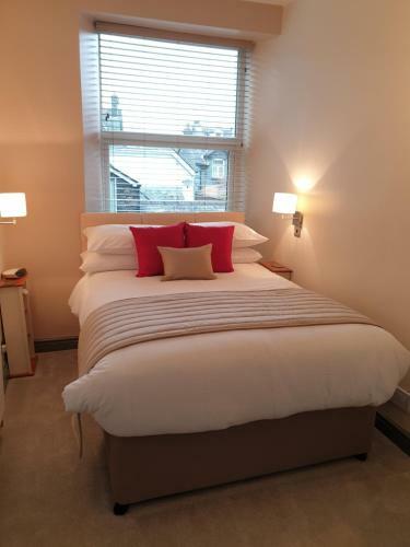 Bed & Breakfast Compston House B & B