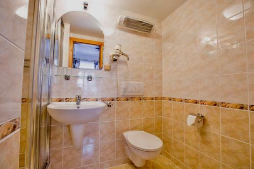 Pension & Chalet Sch�fer