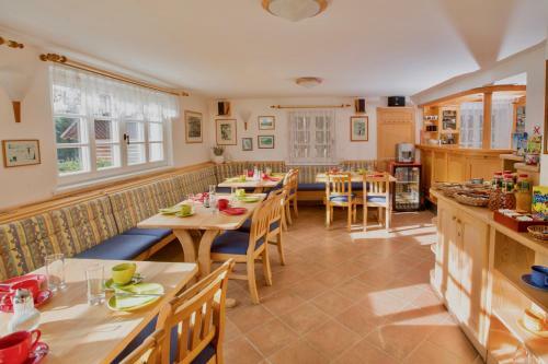 Pension & Chalet Sch�fer