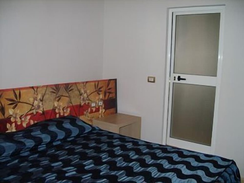 Seven Hotel