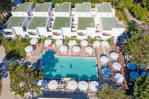 Hotel Mera Resort