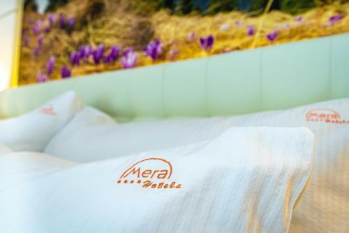 Hotel Mera Resort