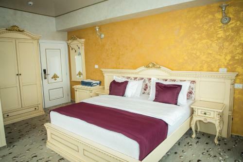 Hostal Almar Lake View