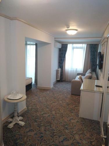 Hotel Dacia Sud