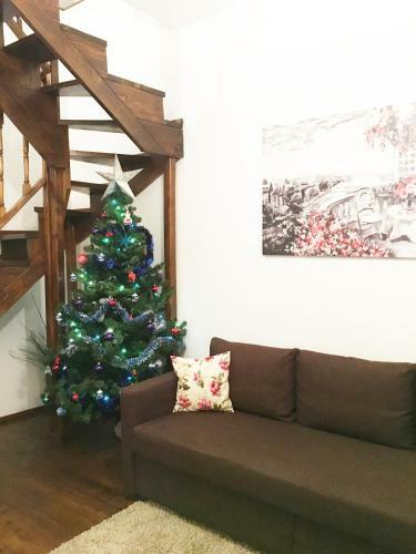 Charming Fireplace Apartment