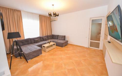 Grand Accommodation Apartments