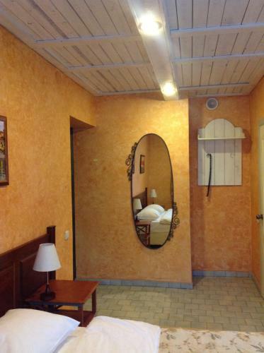 La Mezon Hotel