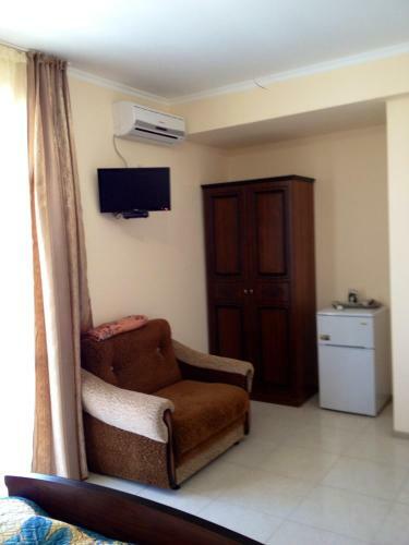 Hostal Vera Guest House