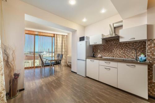 Apartment Nesebrskaya 14