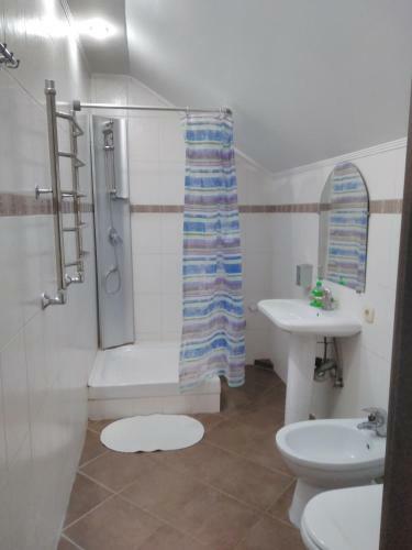 Hostal Angela Guesthouse