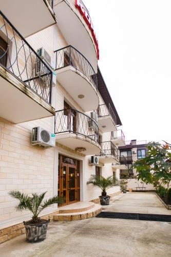 Hostal Hotel ?ometa 1