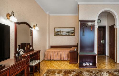 Chebotarev Hotel