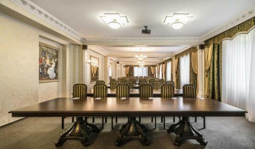 Chebotarev Hotel