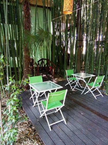 Hostal Bamboo Khutor Guest House
