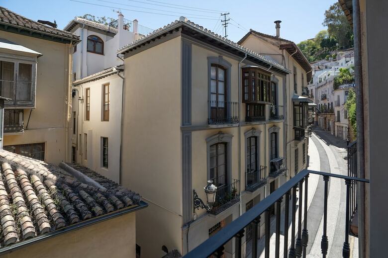 Hotel Puerta De Las Granadas
