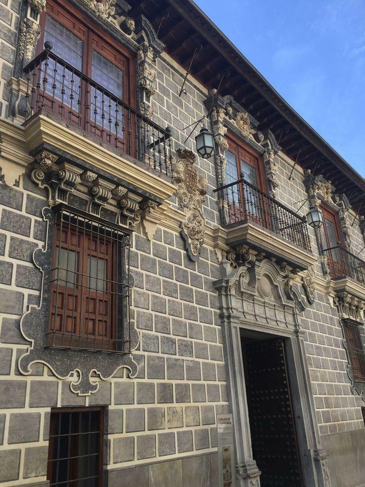 Hotel Puerta De Las Granadas