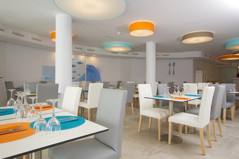 Hotel Aqua Suites