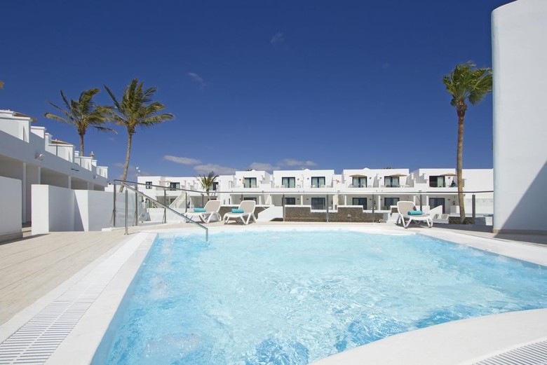Hotel Aqua Suites