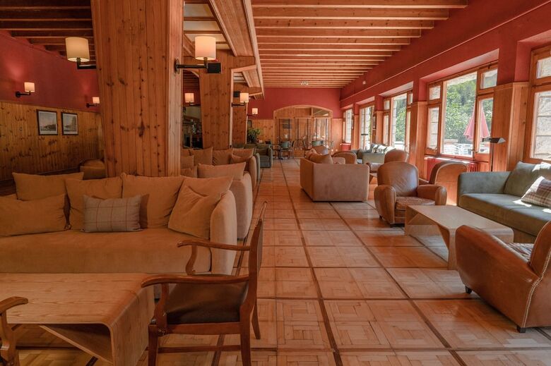 Hotel Manantial