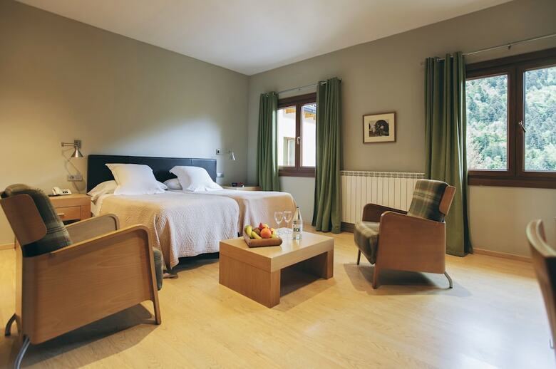 Hotel Manantial