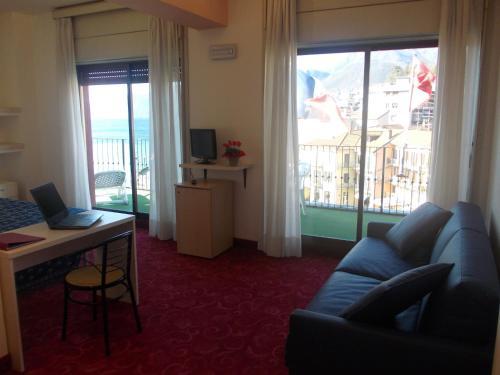 Hotel Croce Bianca