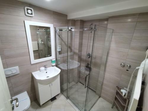 Hostal Ni? City Center Guest House