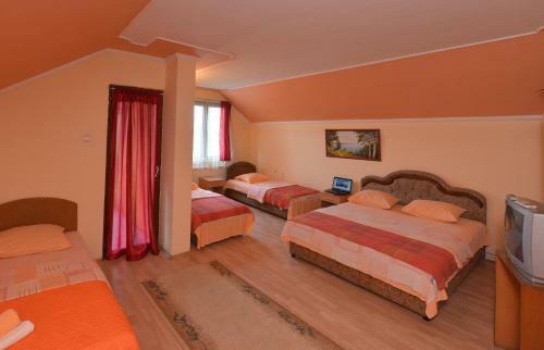 Hostal Guest House Vila Bor