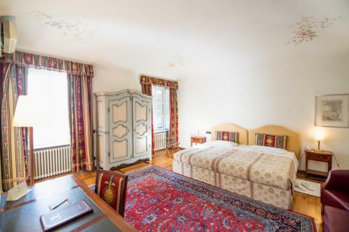 Hotel Castello Rosso