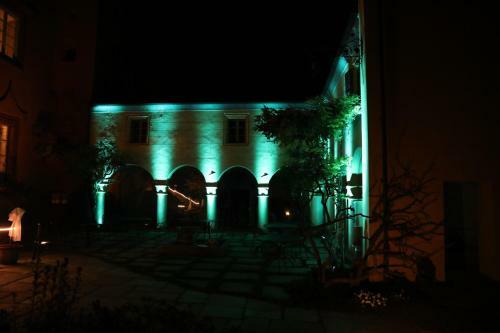 Hotel Castello Rosso