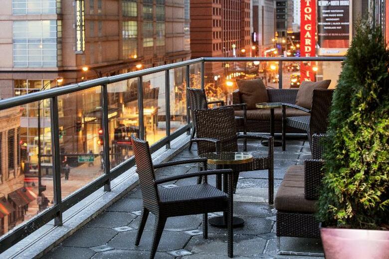 Hotel Palomar Chicago