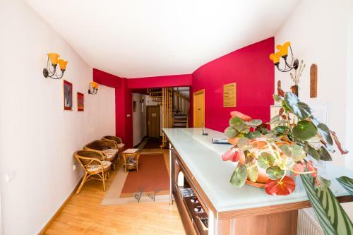 Hostal Pensiunea Crescent
