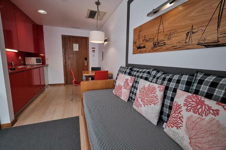 Hotel Apt. Praia Marina