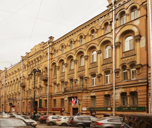Stn Apartments On Rubinsteina Street