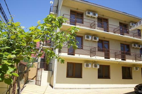 Hostal Guest House On Trostnikovaya Street