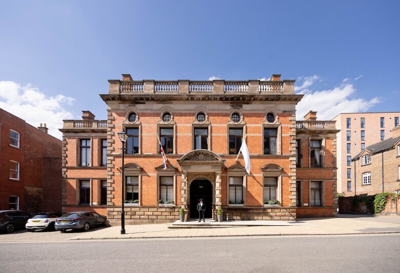 Cathedral Quarter Hotel(.)