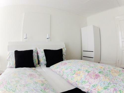 Basicrooms Hotel