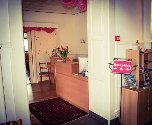 Basicrooms Hotel