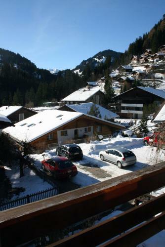 Chalet Silky