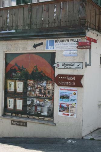 Chalet Silky