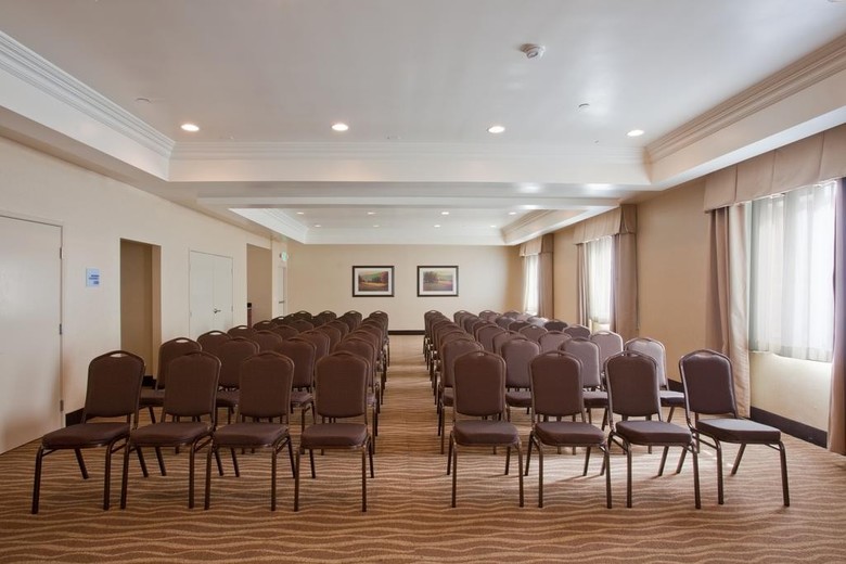 Hotel Holiday Inn Express And Suites Lax - Hawthorne