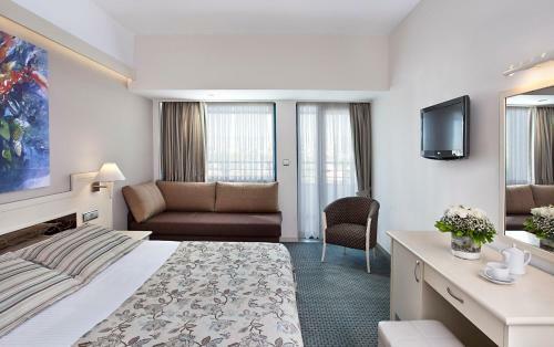 Sunrise Resort Hotel
