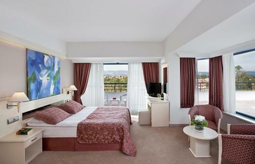 Sunrise Resort Hotel