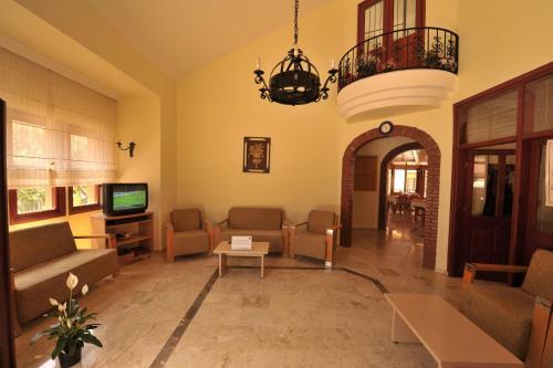 Hotel Belcehan Beach