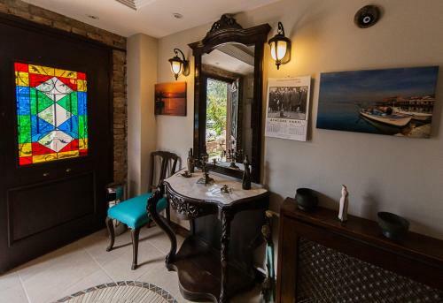 Hostal Cunda Nesos Hotel
