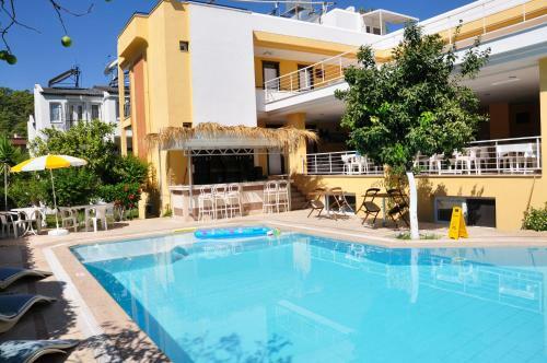 Tuncer Garden Hotel